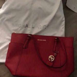 MK purse jet set purse